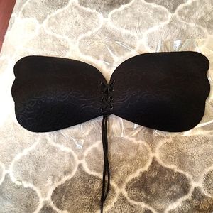 Women's stick on push-up strapless bra
